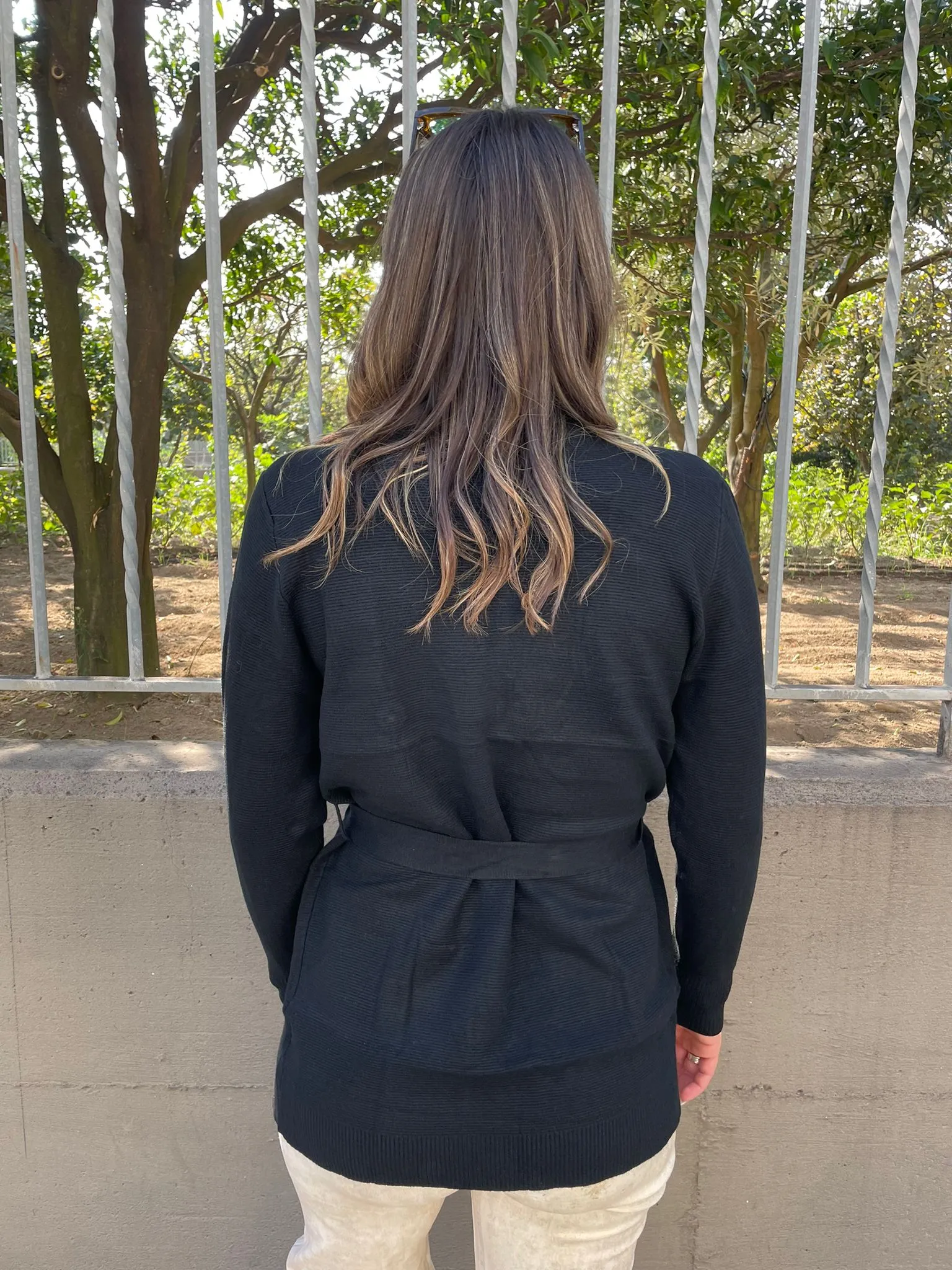 Cardigan tinta unita con cintura
