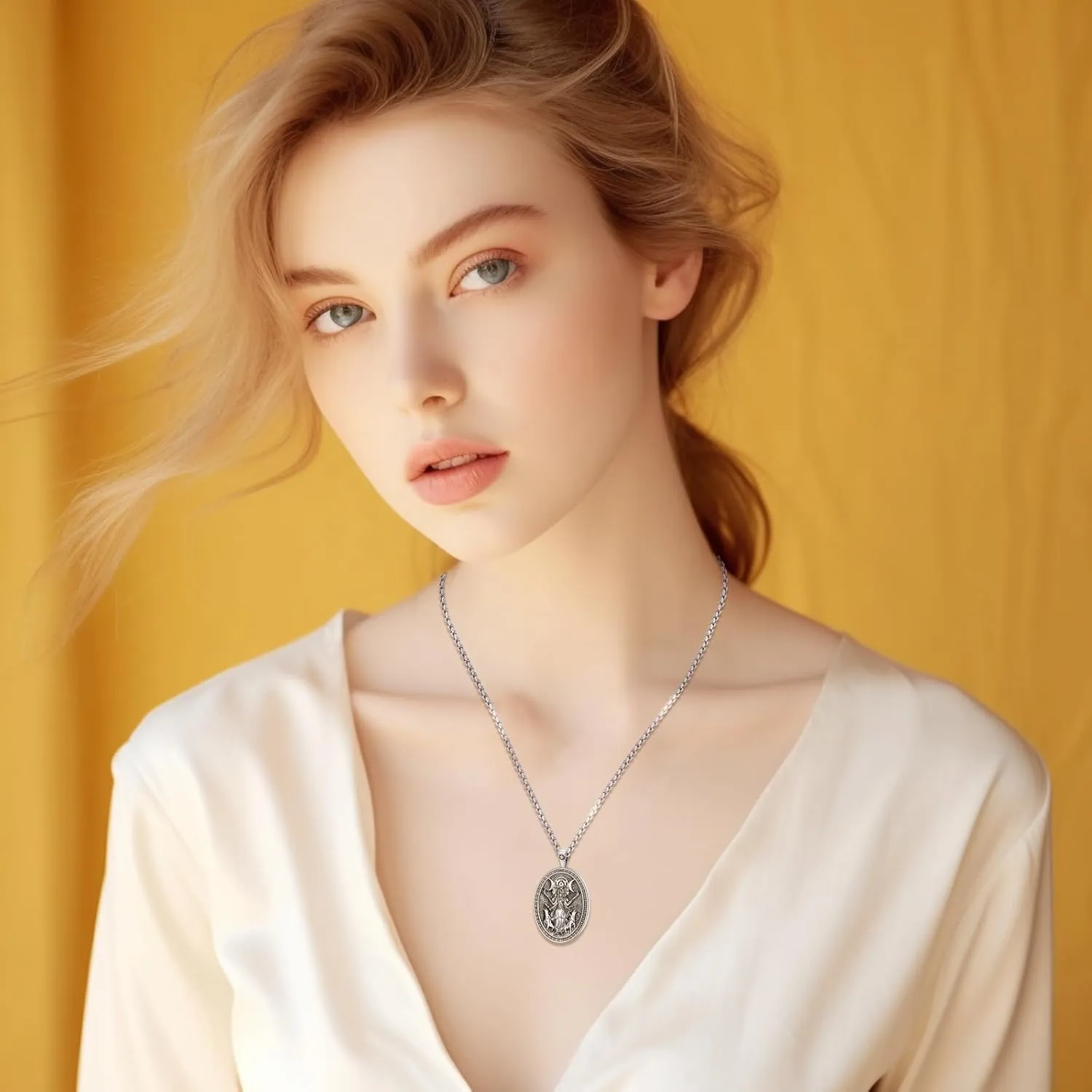 Eusense Nudo De Bruja Plata 925 Original Witches Knot Necklace Tetragrammaton Hecate Triple Moon Goddess Lilith Jewelry Pentagram Pendant for Women Men